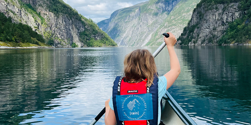 På Familiedag i Tafjord fikk kundene våre mulighet til å prøve ut kano, kajakk og SUP ved kaia.